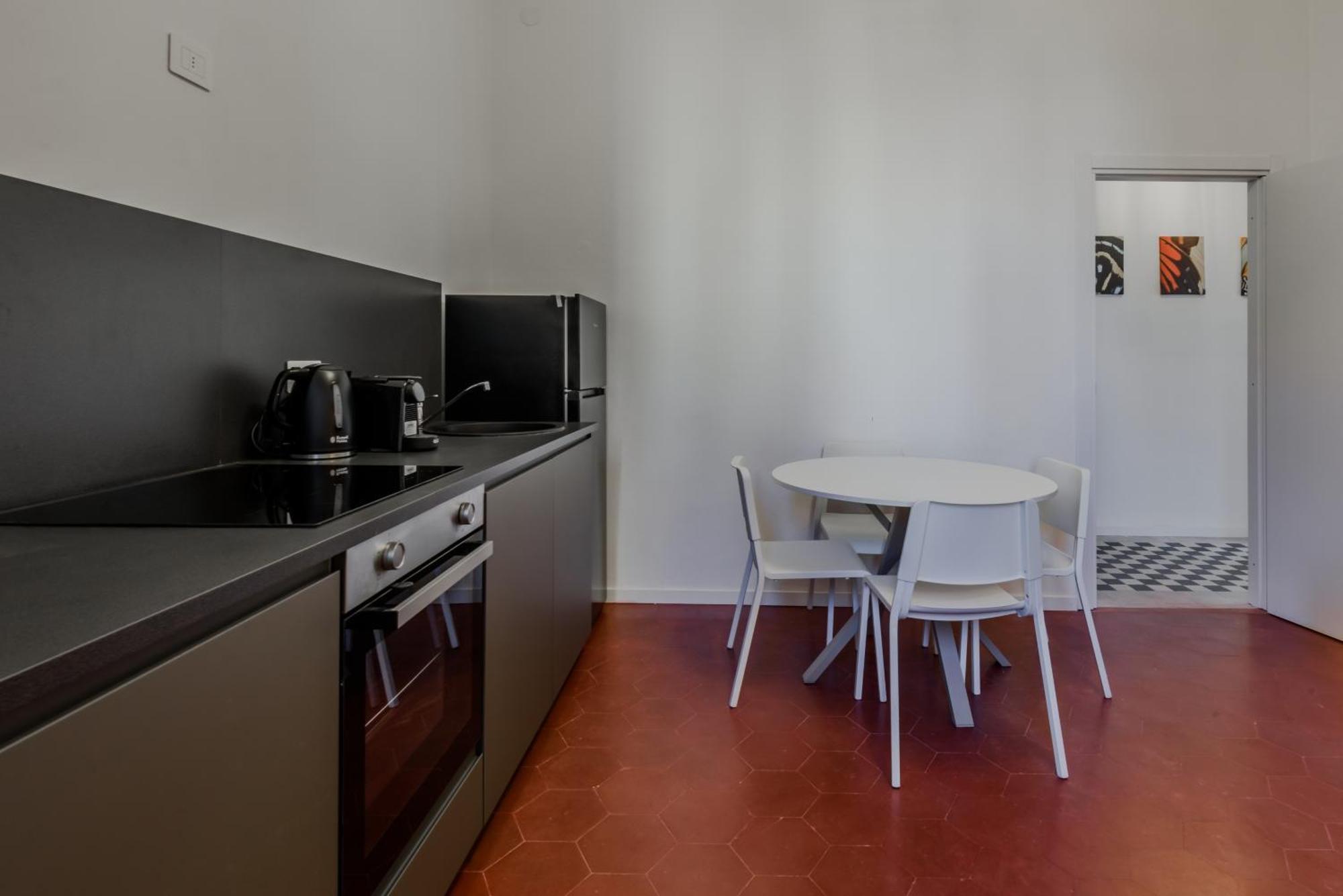 New And Functional Apartments Near The Metro Milano Exteriör bild