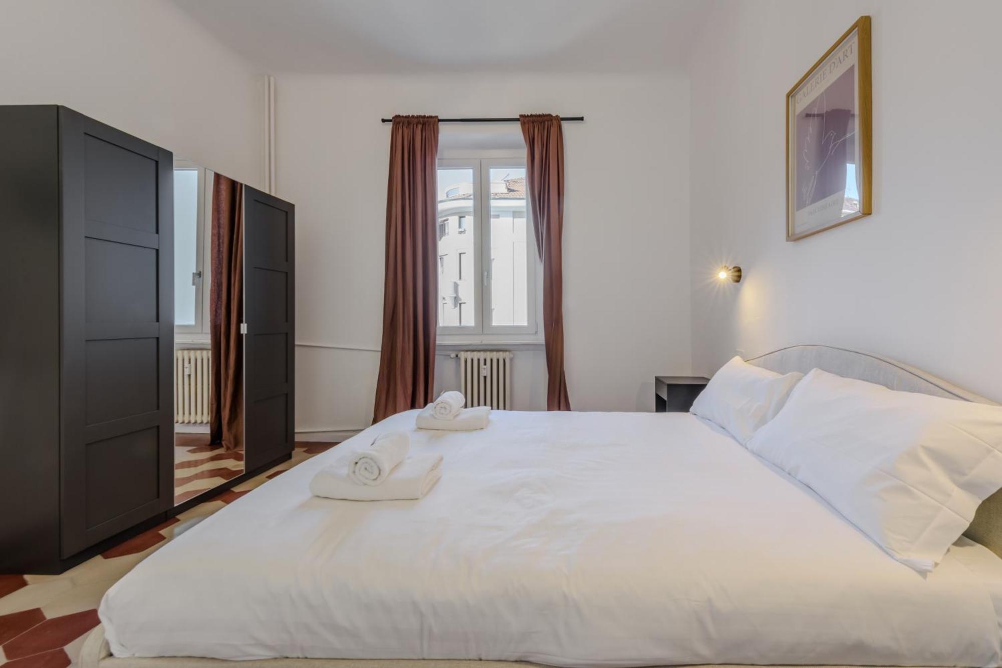 New And Functional Apartments Near The Metro Milano Exteriör bild