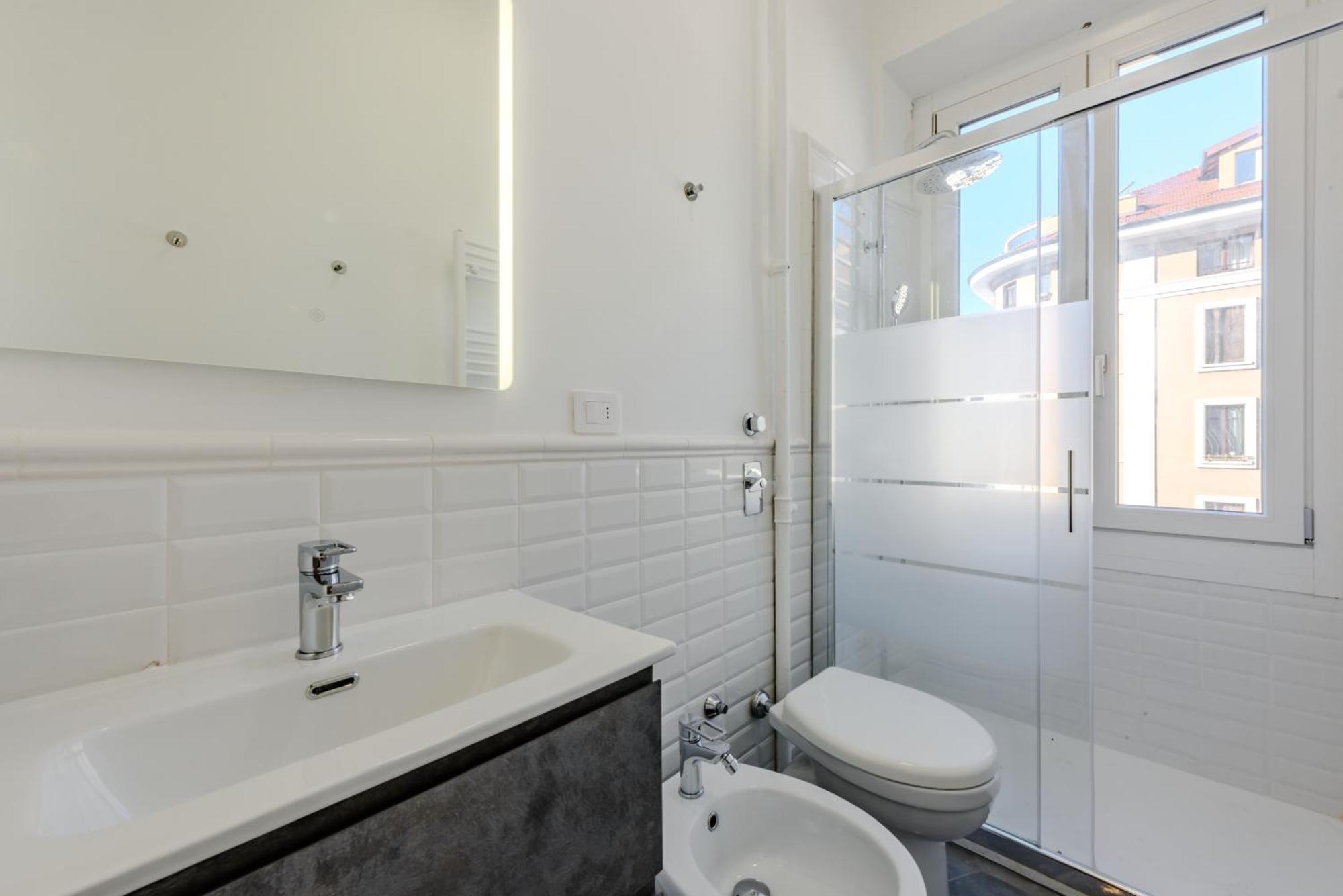 New And Functional Apartments Near The Metro Milano Exteriör bild